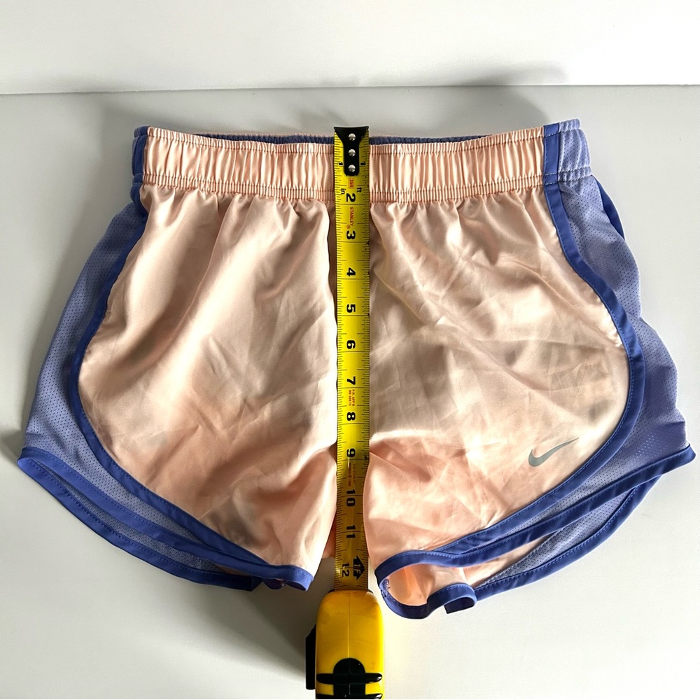 🍒NWT Nike Women’s Running Shorts Peach/Lavender. Size: XS - Picture 3 of 9